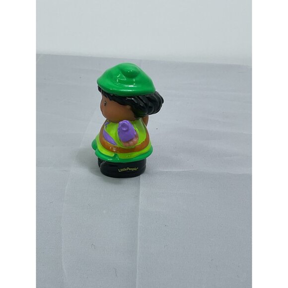 Fisher-Price Little People Watchful Woodsman Action Figure Robin Hood - Picture 4 of 4